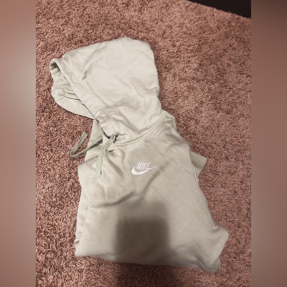 Sage green Nike sweatshirt!
